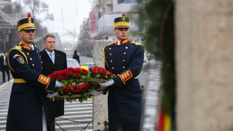 Klaus Iohannis a depus o coroană în memoria victimelor Revoluției
