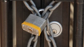 Școlile ar putea fi închise după Sărbători. Anunțul lui Octavian Jurma