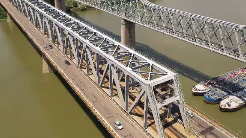 Planurile obiectivului strategic rutier  feroviar Pod Cernavodă s-au pierdut