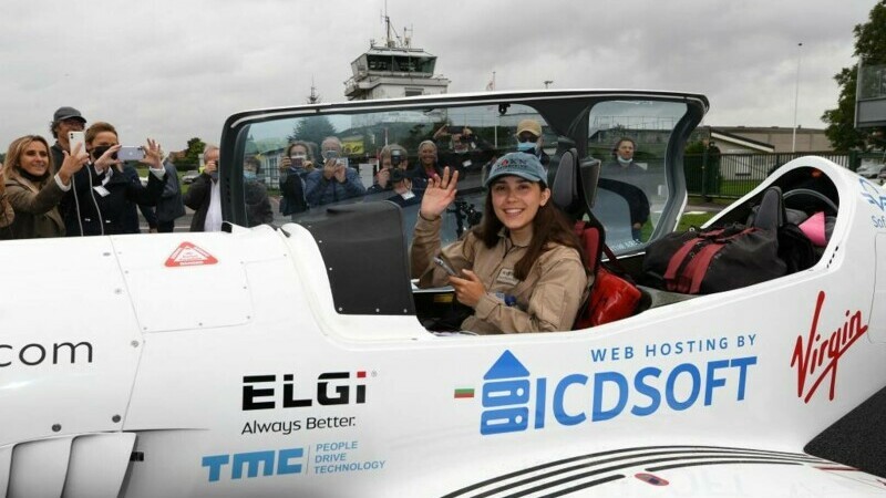 Ea este cea mai tânără femeie-pilot care a făcut ocolul Pământului