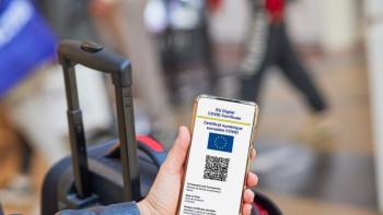 Veste bună pentru persoanele vaccinate cu schema completă. Nu vor mai trebuie să prezinte test negativ la intrarea în Anglia