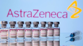 A treia doză de AstraZeneca crește considerabil numărul anticorpilor împotriva Omicron