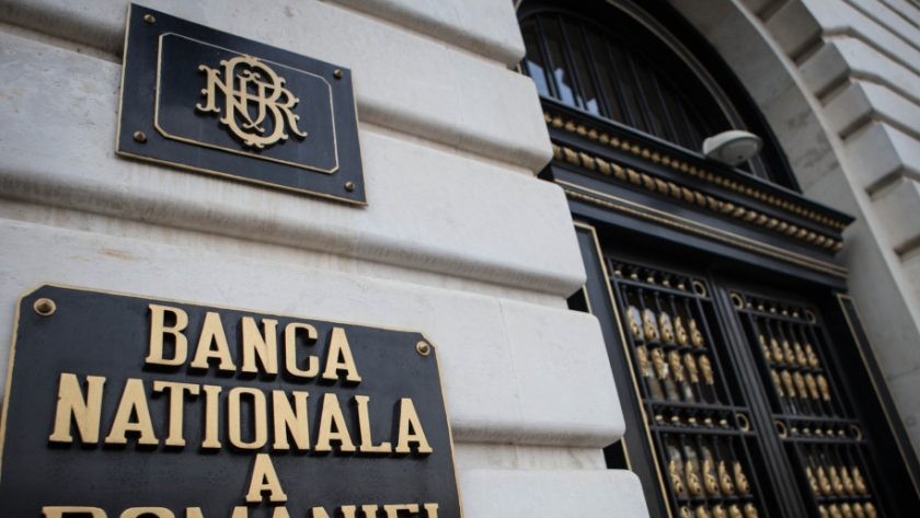 BNR anunță scumpiri pe bandă rulantă în România Rata inflaţiei va creşte în următoarele luni