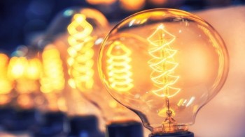 Contre între PNL și PSD privind OUG-ul care plafonează prețurile la energie. Legea a fost într-un final aprobată dar nu retroactiv UPDATE