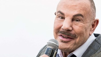 A murit designerul francez Thierry Mugler