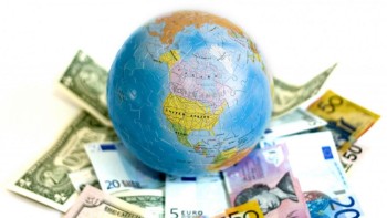 Ultimul raport al PwC Economia globală va avansa cu 45 în 2022 doar în cazul limitării impactului variantei Omicron