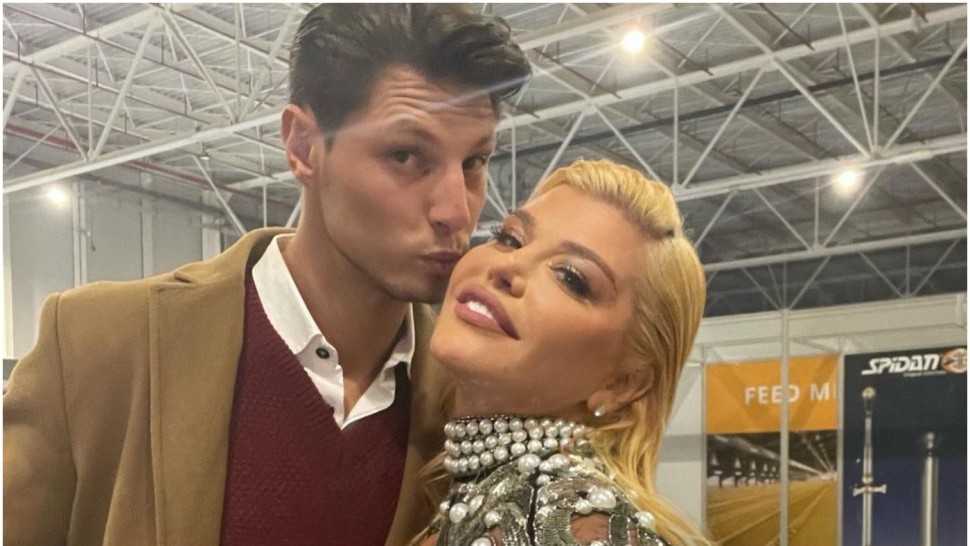 Cu cine își petrece Loredana Groza vacanța la munte Este un tânăr chipeș