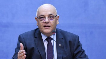 Școlile au rămas fără teste de salivă pentru elevi. Ce spune Raed Arafat