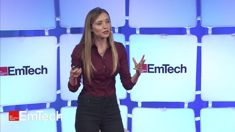 Raluca Popa româncă de 33 de ani care a uimit lumea. Armata SUA folosește programele create de ea