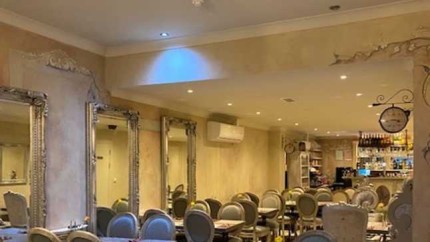 Bacșișul la restaurant va fi impozitat cu 10. Cum propun HoReCa și Ministerul Finanțelor să fie înregistrat și fiscalizat bacșișul