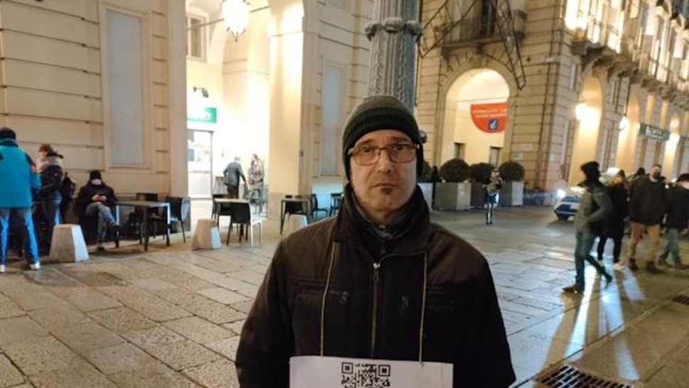 Un italian a rămas fără loc de muncă deoarece a refuzat vaccinarea. Acum vrea să vină în România