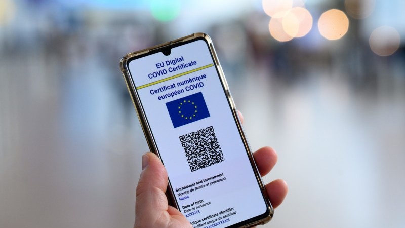 Persoanele prinse că au certificat COVID fals nu vor fi pedepsite. Cu o condiție să se vaccineze