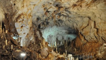 Peșteri din România care merită explorate