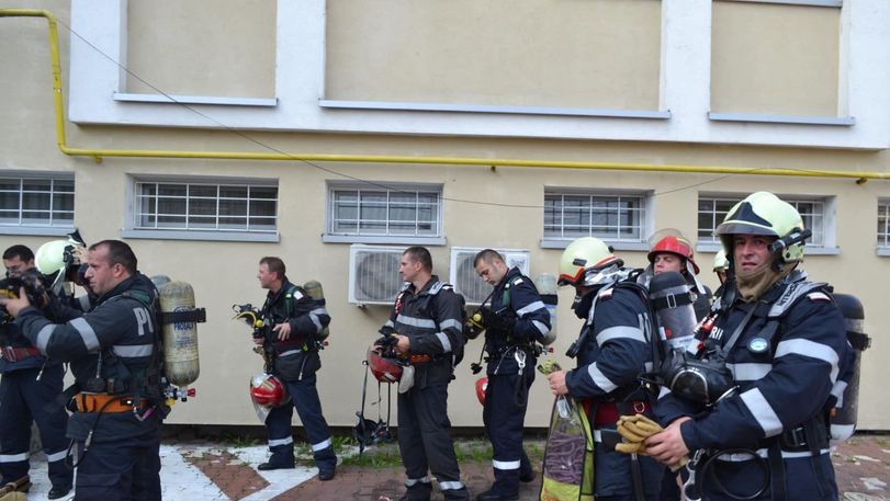 Aceștia sunt pompierii eroi care au evitat o tragedie la Spitalul de Urgență Suceava