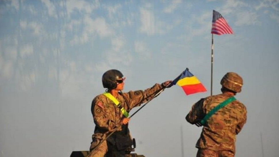 Primele convoaie militare americane au intrat deja în România NATO își întărește frontul de Est