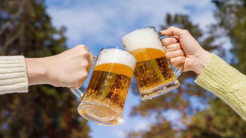 Beneficii ale consumului de bere asupra sănătății Această băutură alcoolică conține multe vitamine și minerale