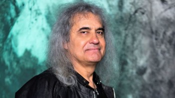 Cristi Minculescu artist care susține noua generație. Gest impresionant făcut de liderul trupei Iris