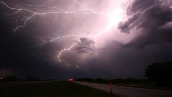 Cel mai mare fulger din istoria omenirii. I-a uimit pe meteorologi a avut 768 de kilometri lungime