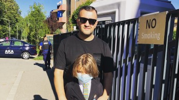 Vali Gherebe fondatorul celebrelor petreceri Anonymous în România a fost găsit mort în casă. Poliția e în alertă maximă