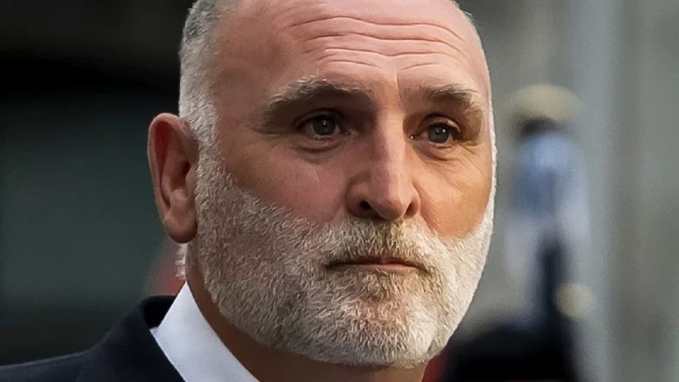 Chef Jose Andres primul bucătar propus la Premiul Nobel pentru Pace gătește pentru refugiații ucraineni în Polonia. În curând și în România