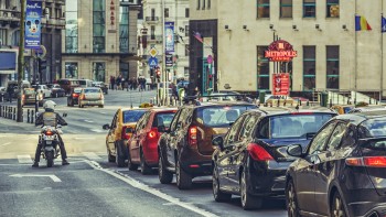 500.000 de proprietari de Hyundai și Kia avertizați de producători să parcheze afară departe de clădiri. Risc de incendiu spontan