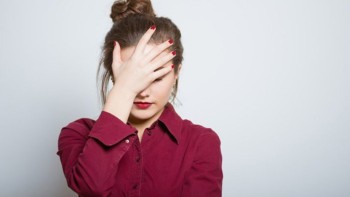 Care sunt EFECTELE NEGATIVE ale regretului