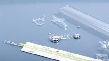 Pericolele unui termometru cu mercur. Pași de urmat dacă îl spargi