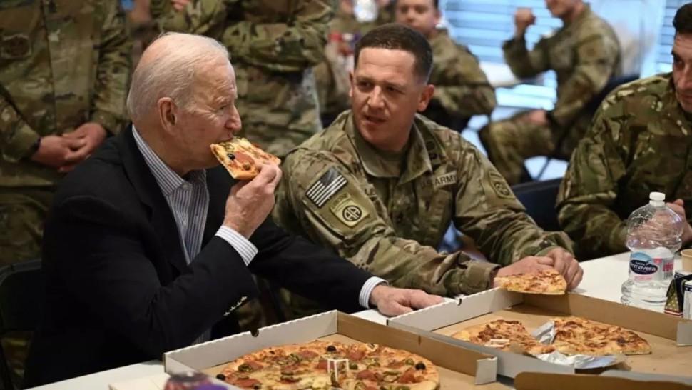 Val de comenzi la pizzeria din Polonia de la care Biden a mâncat o felie de pizza. Clienții au vrut același model ca președintele SUA