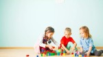Crește valoarea tichetelor de creșă. Măsura încurajează părinții să revină mai repede la serviciu