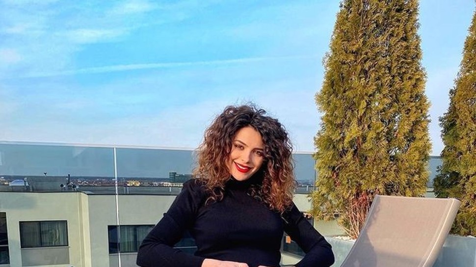 Like Creața a născut în aceeași zi cu medicul ei ginecolog. FOTOGRAFII de excepție