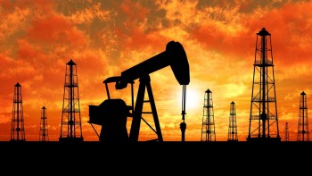Prețul petrolului a explodat după sancțiunile economice impuse Rusiei