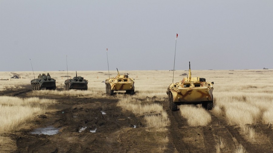 Un militar român a murit vineri după ce a fost călcat de un tanc în poligonul Smârdan. Nicoale Ciucă a transmis condoleanțe
