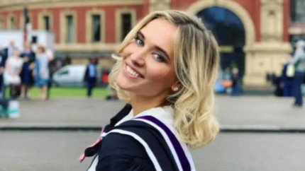 Fiica vitregă a lui Lavrov lovită de sancțiunile anti-Rusia. Mama ei e amanta oficială a ministrului de Externe rus