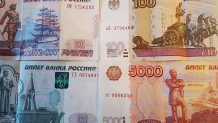 Rubla și-a revenit puternic. Este peste nivelul de dinainte de războiul din Ucraina cu tot cu sancțiuni