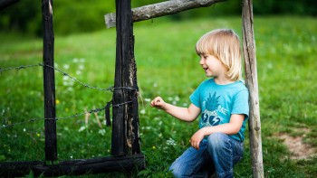 Beneficiile plimbatului prin natură cu cei mici