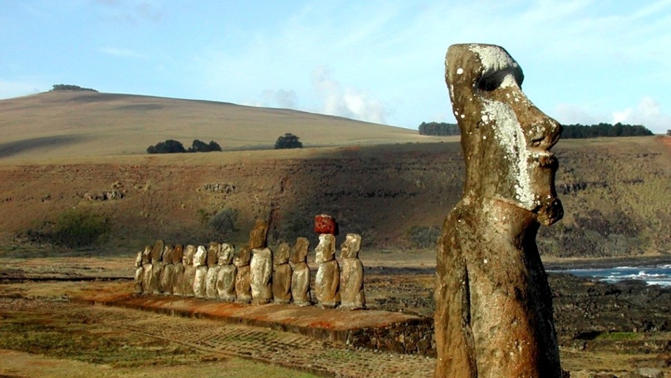 Curiozități despre Insula Paștelui. Este locuită de aproximativ 4.800 de oameni