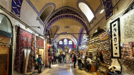 Curiozități despre Marele Bazar din Istanbul. Este deschis de luni până sâmbătă