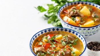 Rețetă ciorbă de miel. Un adevărat deliciu de Paște