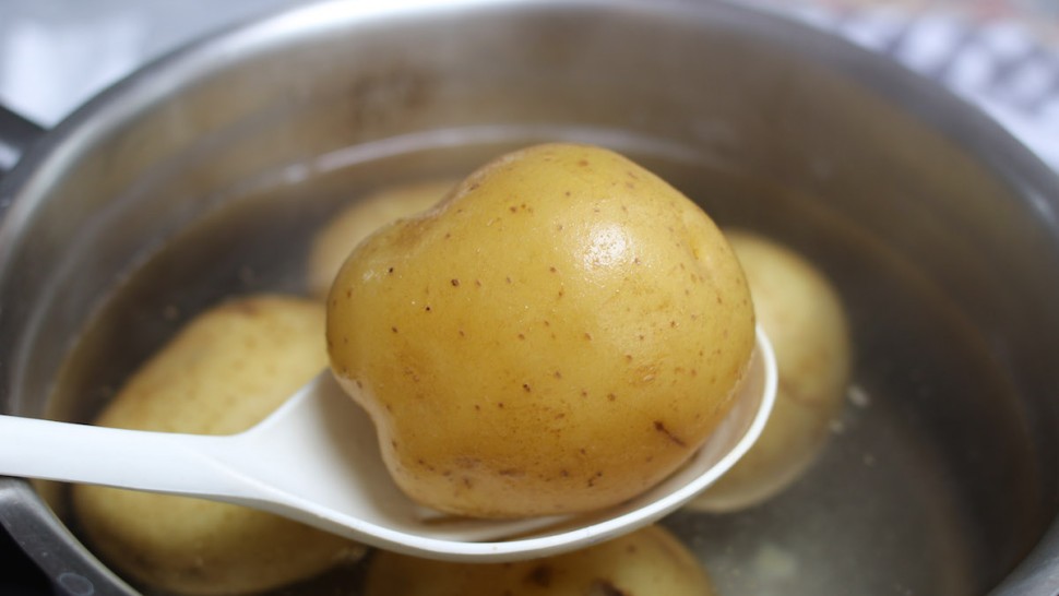 Secrete folositoare pentru atunci când fierbi cartofii. Trebuie să le afli