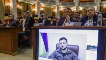 De ce a suferit probleme tehnice discursul preşedintelui Zelenski din Parlamentul României Camera Deputaților a venit cu explicații