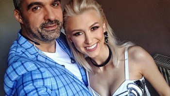 Râzi cu lacrimi. Cum a surprins-o Aurelian Temișan pe Andreea Bălan în timpul filmărilor la Te cunosc de undeva | VIDEO