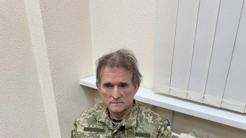 Viktor Medvedciuk un deputat ucrainean apropiat de Putin a fost capturat. El va fi acuzat de înaltă trădare