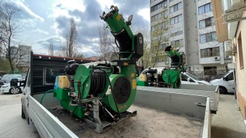 Primul tratament de combatere a căpușelor în București începe marți