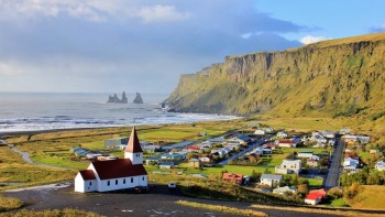 Cele mai ciudate lucruri despre Islanda. Țara fără țânțari care folosește o aplicație care-i ajută pe locuitori să evite incestul