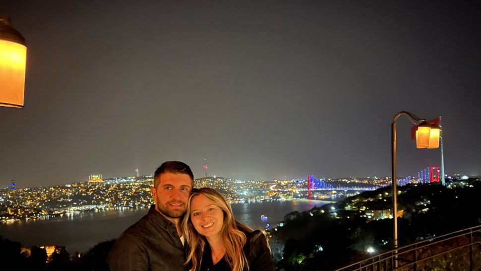 Laura Cosoi vorbește despre prima ieșire în doi cu soțul Cosmin după 4 ani de escapade în familie