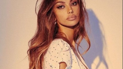 1500 de euro. De unde primește Mădălina Ghenea acești bani