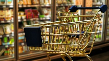 Programul magazinelor de Paște 2022. Unde faci ultimele cumpărături sau reaprovizionarea dacă rămâi fără mâncare și băutură