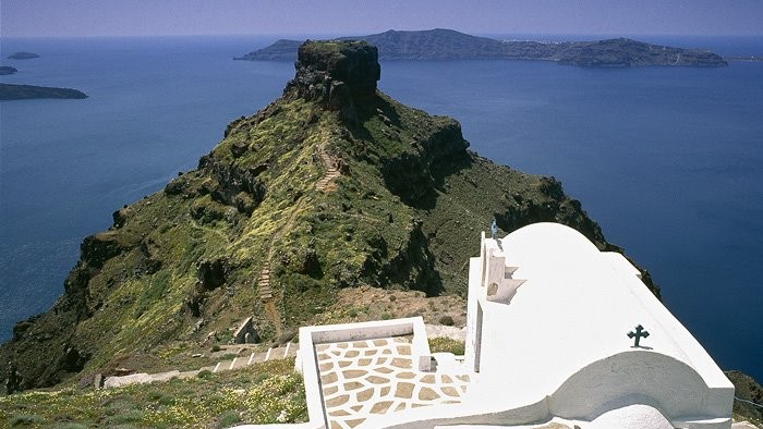 Vulcanul de pe insula grecească Santorini dă semne de trezire. Ce spun experții despre riscuri