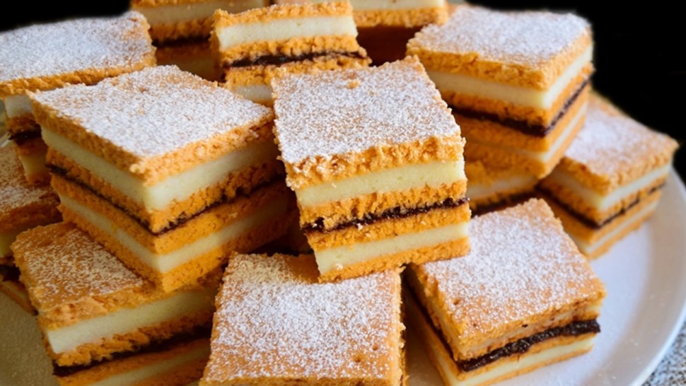 Rețetă prăjitură cu bulion. Un gust al copilăriei