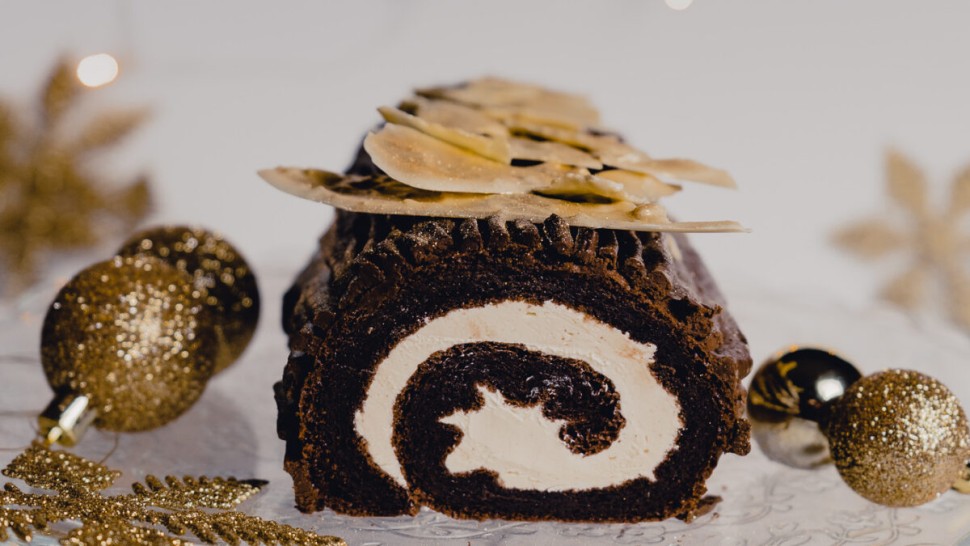 Rețetă ruladă buturugă. Un gust al copilăriei garantat